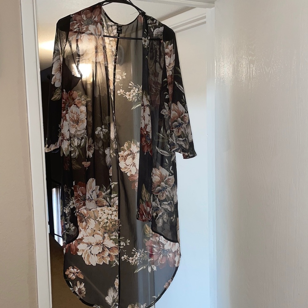 Cute cover up bathing suits, casual or date night.